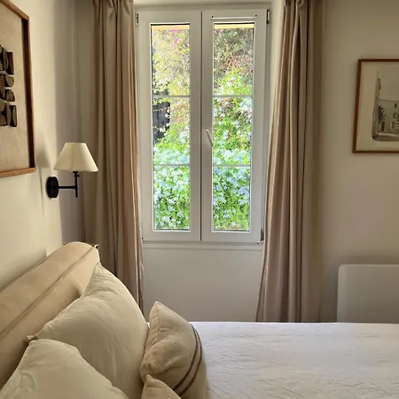 Charming House With Rooftop - Gassin